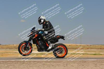 media/Sep-04-2023-Lets Ride (Mon) [[34443f911e]]/B Group/1220pm (Wheelie Bump)/